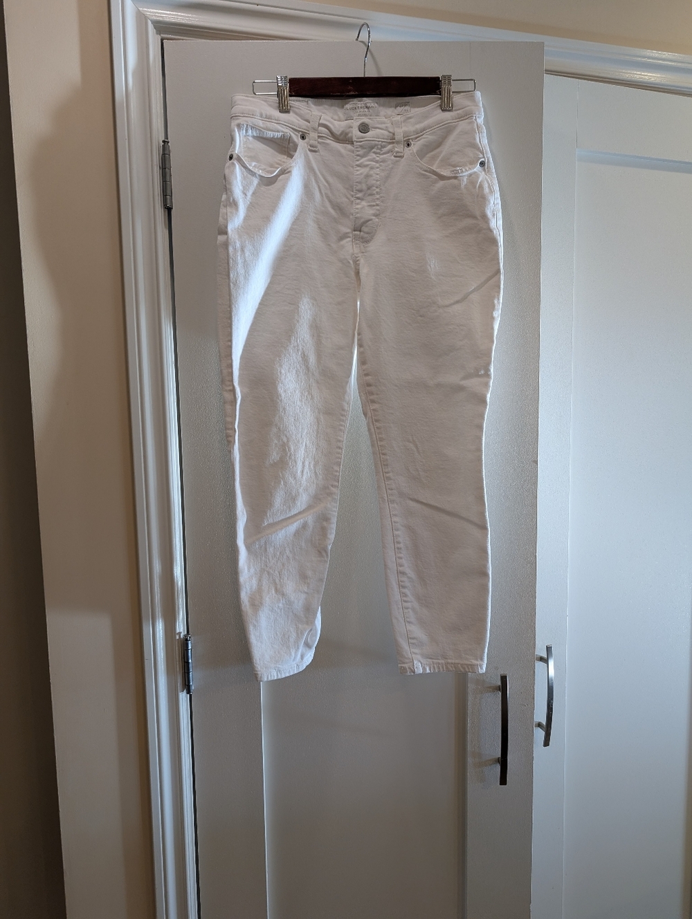 Lucky Brand White Jeans,8(29)